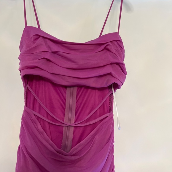 Hello Molly Dress NWT - Picture 2 of 3